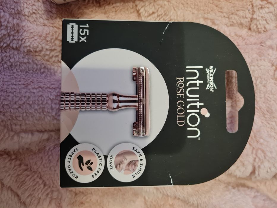 Wilkinson intuition Rose gold + zapas 15 ostrzy + GRATIS