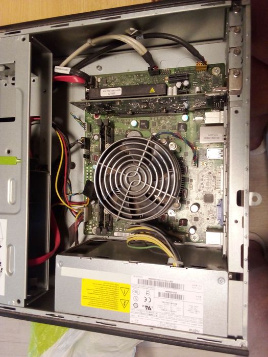 Системний Блок Fujitsu ESPRIMO E420 E85+
