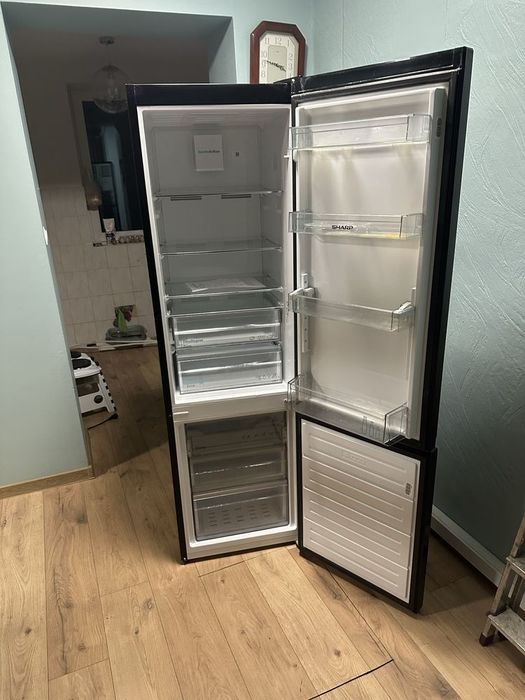 Холодильник Sharp SJ-BA05DMXBE-EU, NoFrost