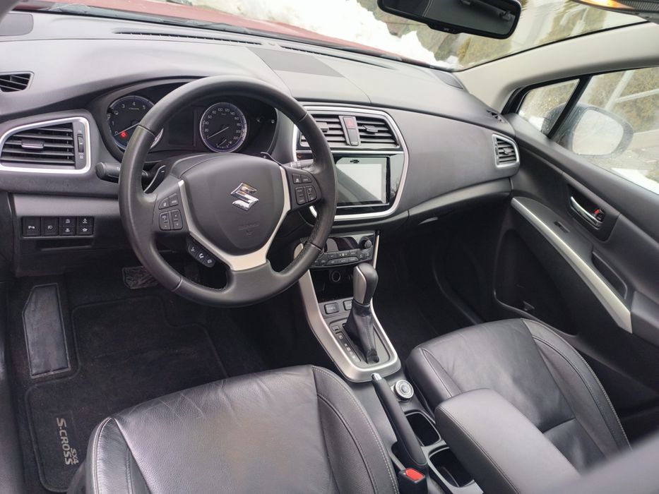 Suzuki SX4 s cross Lift 1.4 T automat 4X4  panorama skóry radar kamera