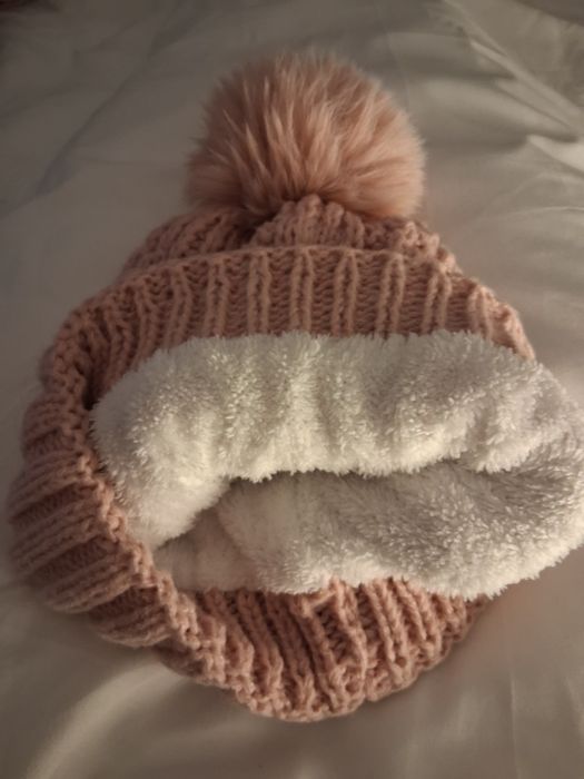 Touca rosa apeluciada