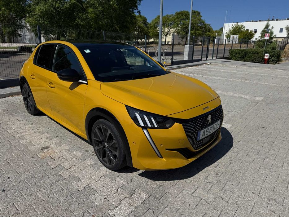 Peugeot 208 GT 2022 — photo 3
