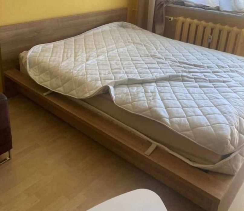 Łóżko z materacem 160 *200