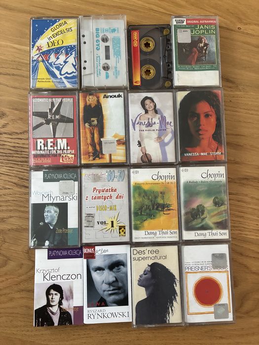 Zestaw 16 kaset audio