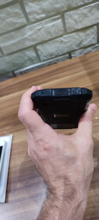 Броньований телефон, Бронированый телефон под замену дисплея