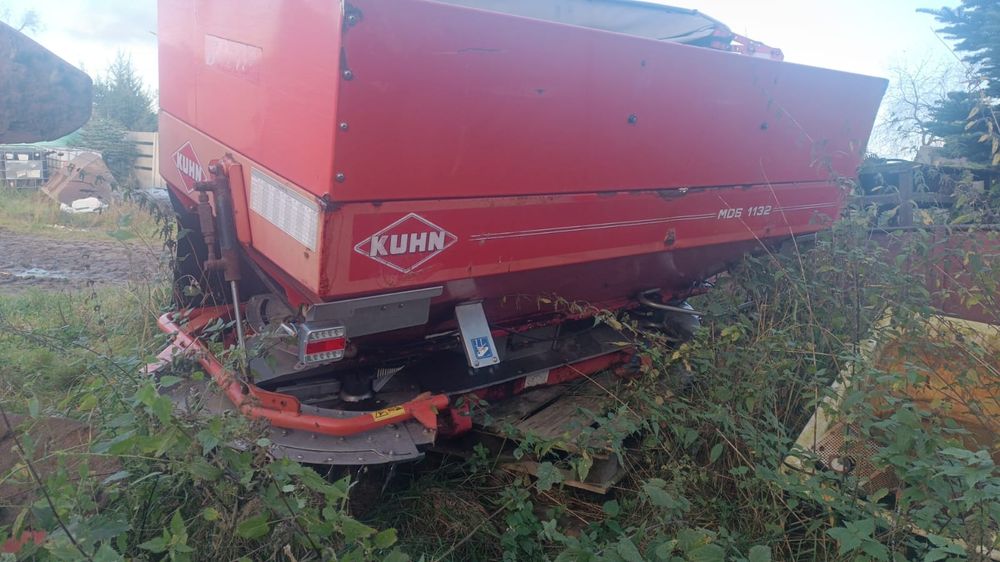 Rozsiewacz KUHN od właściciela !