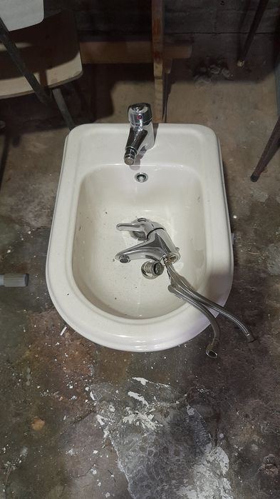 Bidé de wc com torneira