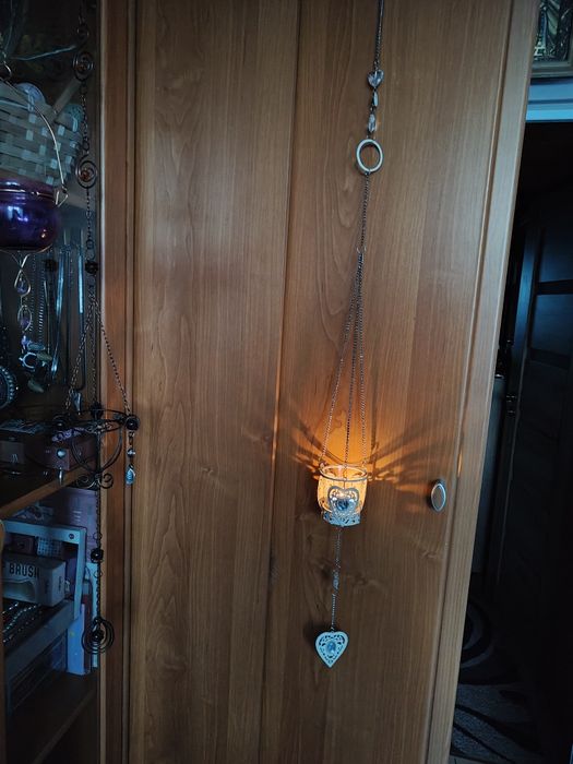 Wiszący lampion świecznik