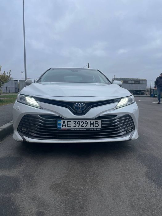 Продам Toyota Camry 70 Hybrid "ОФИЦИАЛ"