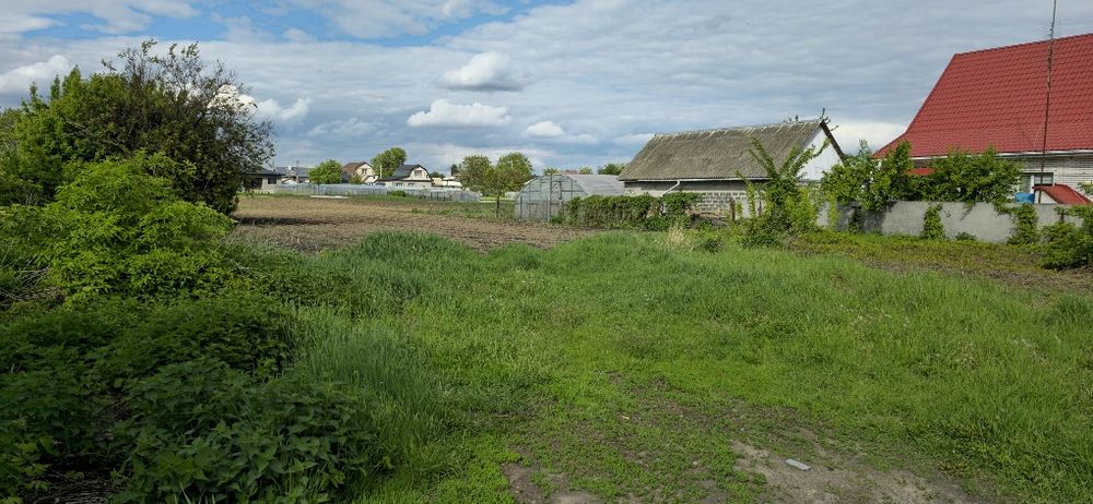 Красилівка власник недорого продам ділянку в ЦЕНТРІ СЕЛА під будівницт