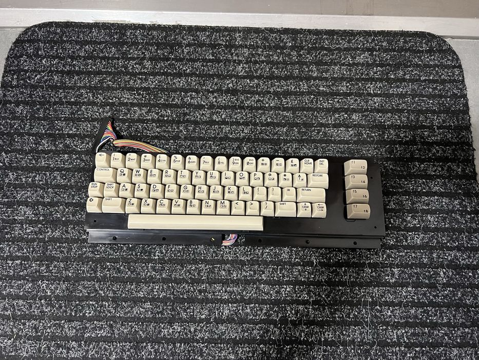 Klawiatura do Commodore 64