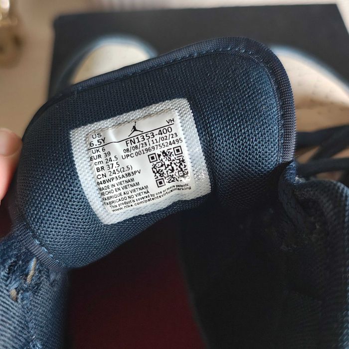 Buty Air JORDAN 1 Mid