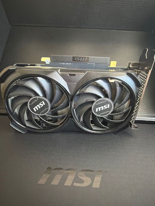Placa gráfica RTX 4060 TI