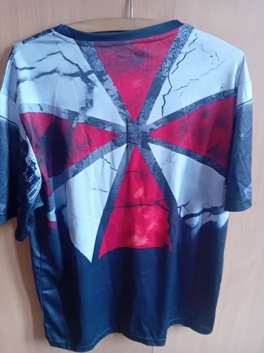 Koszulka resident evil,umbrella corporation . Xxl