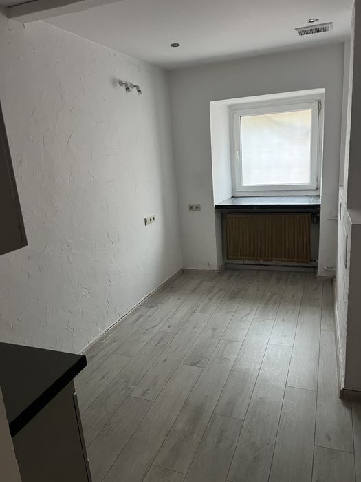 Biuro / gabinet 14m² z osobnym wejściem w centrum miasta – parter + parking