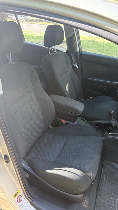 Toyota Avensis 2.0 дізель гарний стан