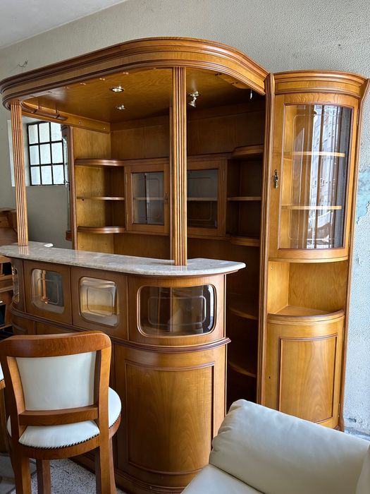 Móvel Bar em castanho nacional