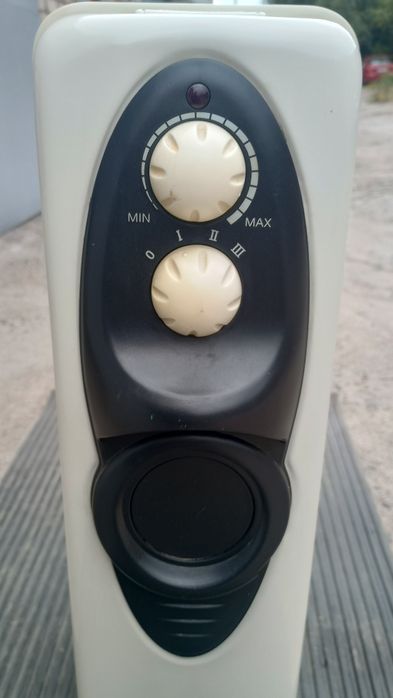 Обогреватель  масляный на ножках