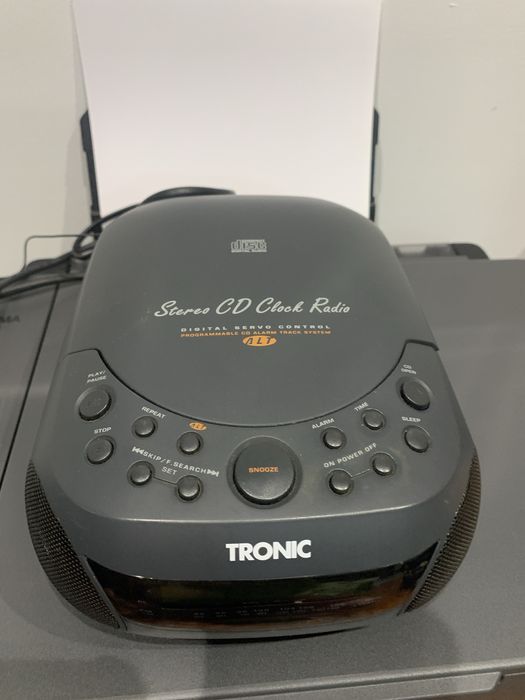 Tronic Stereo CD Clock Radio