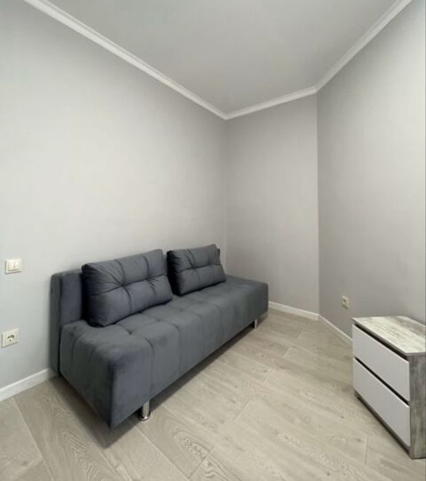 Продається одноповерховий дуплекс.