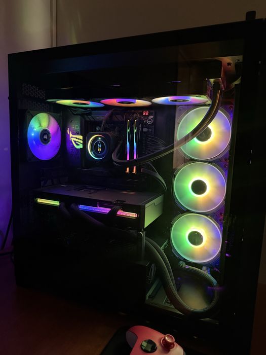 Extreme Gaming Rig Rtx5090/Amd Ryzen 7 9800X3D