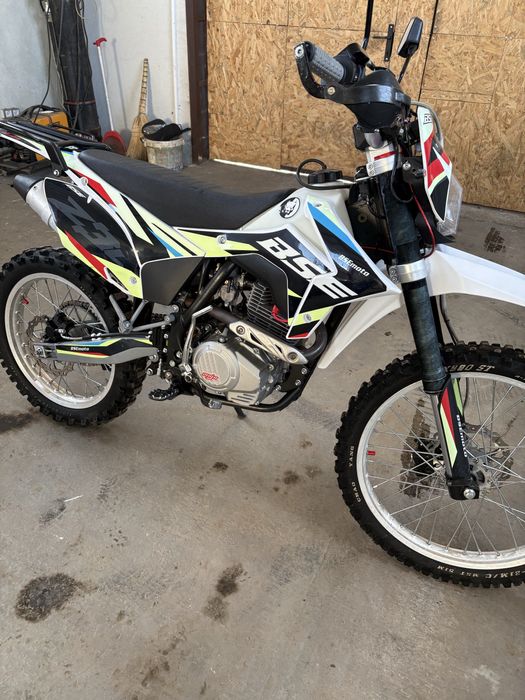 Мотоцикл BSE j3d