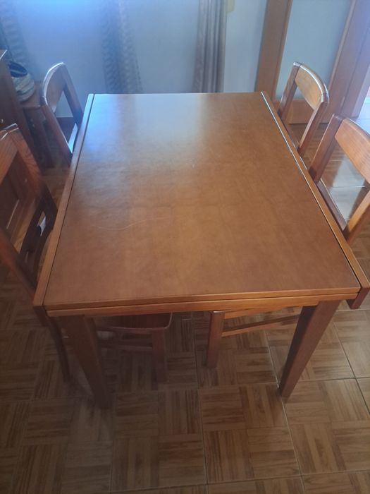 Mesa de Sala em Cerejeira + 6 Cadeiras
