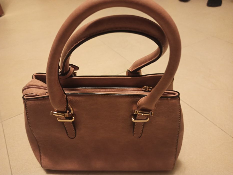 Mala de mão rosa nude