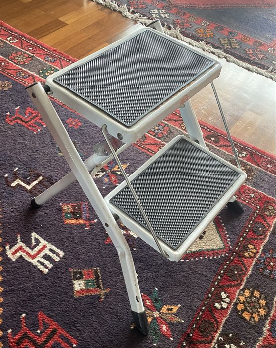 Escada metalica de 2 degraus