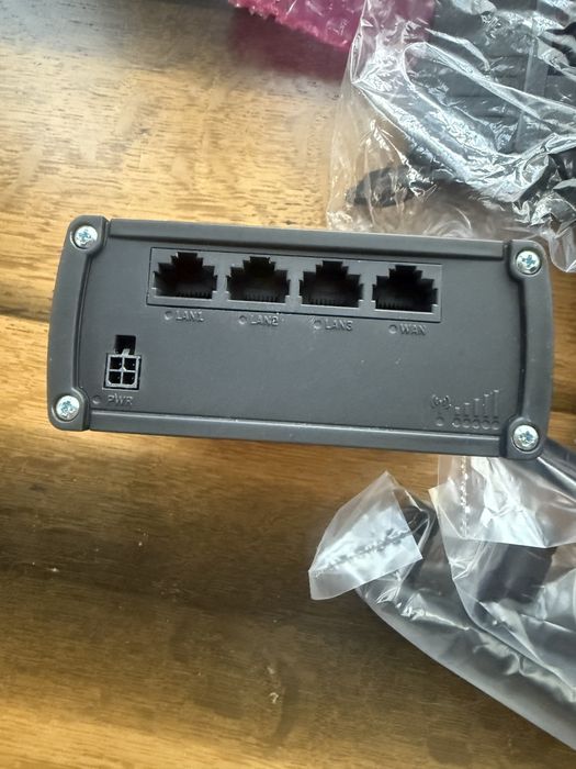 Маршрутизатор Teltonika RUT950. Роутер teltonika rut950. Роутер