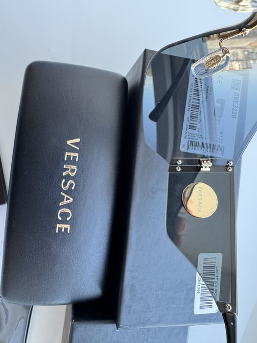 Versace  солнезащитные очки