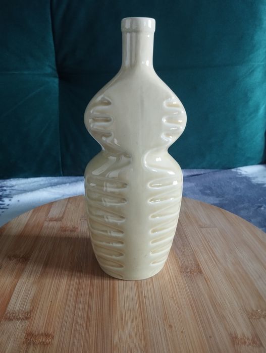 Stara karafka, butelka na wino Mirostowice