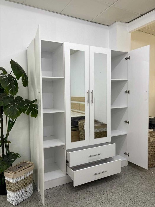 Roupeiro 4 portas branco Paga ana to entrega Envio gratis