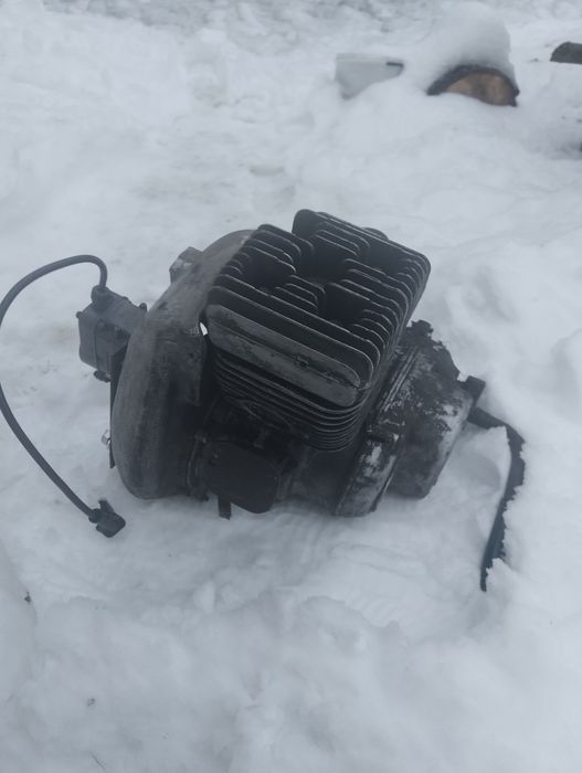 Двигун моторолера муравей