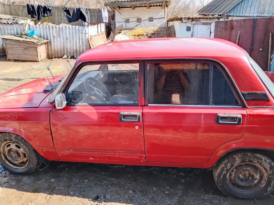 Продам автомобіль ваз2105
