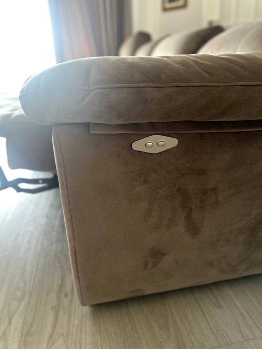 Sofá chaise longue reclinável elétrico – 3,70 m