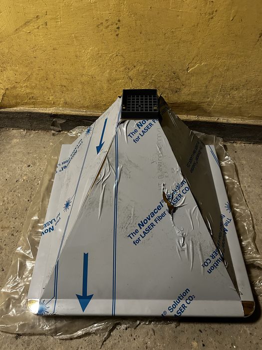 Okap kuchenny podszafkowy – nowy – filtry metalowe