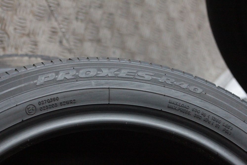 215/50/18 Toyo Proxes r40 215/50 R18