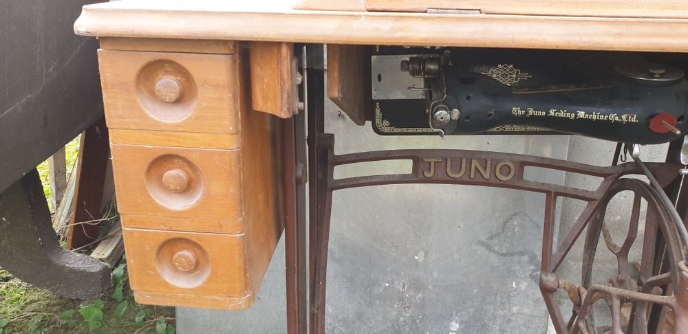 Máquina de custura antiga