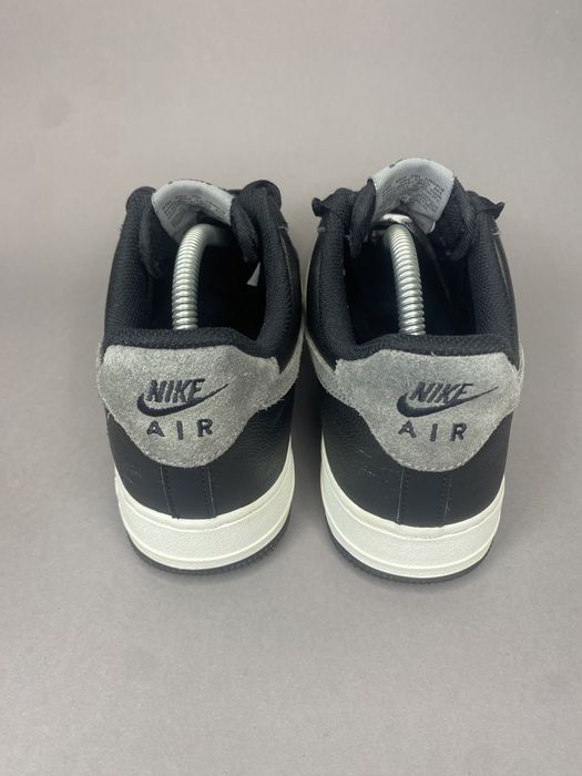 Nike Air Force базові кросівки спортивні кроссовки оригінал 42р найк