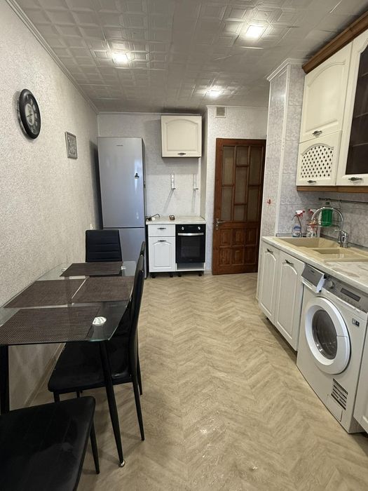 Продаж 4х кімнатної квартири