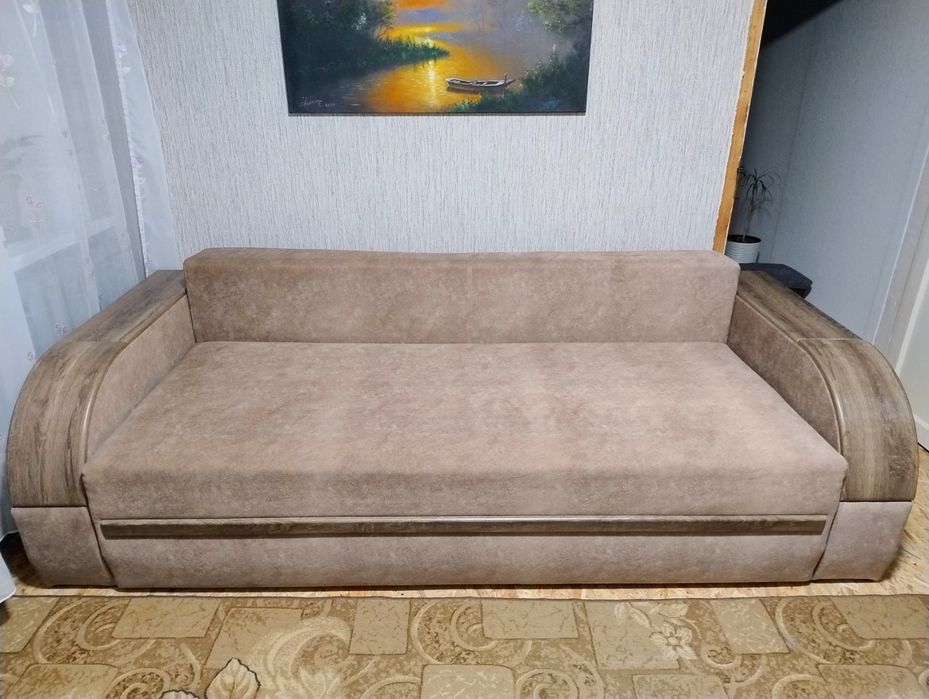 Продам диван 2.5 м