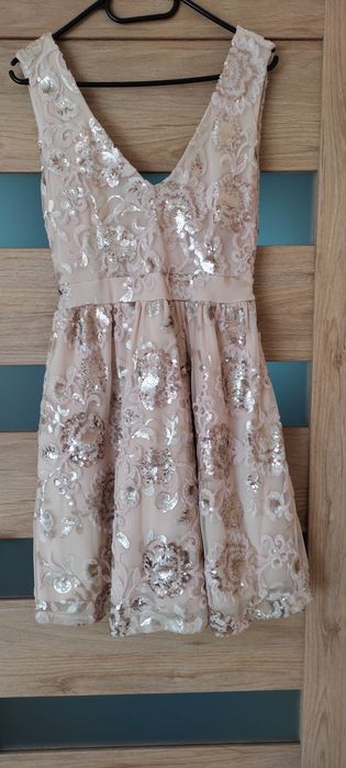 Cekinowa sukienka Mohito 36 S