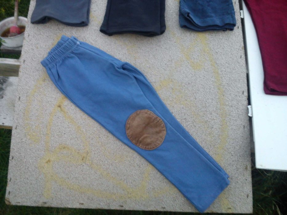 Ubrania. legginsy. spodnie dresowe. bawełna 110