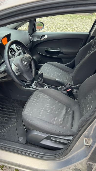 Opel corsa 1.3  bom estado