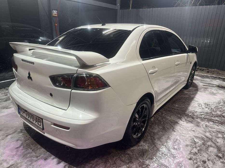 Lancer 10 X 1.6 2012