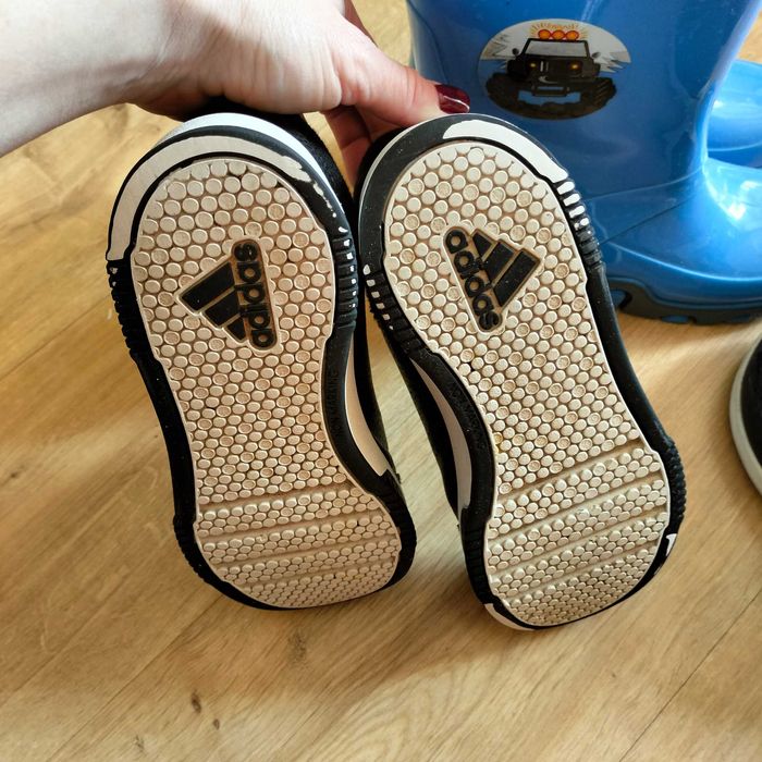 Кросівки Адідас р. 36