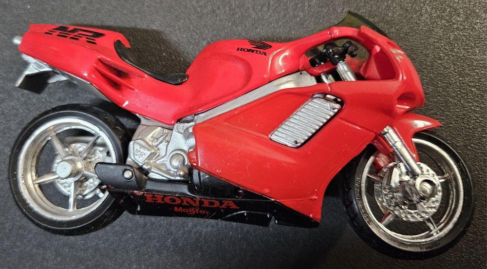 Miniatura moto Honda NR750