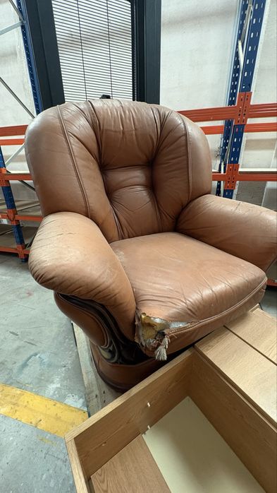 Vendo sofa e 2 poltronas