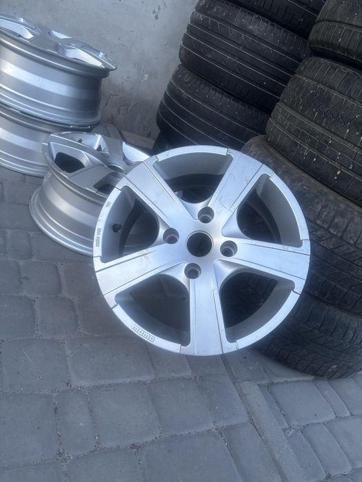 Продам диски momo на r 15